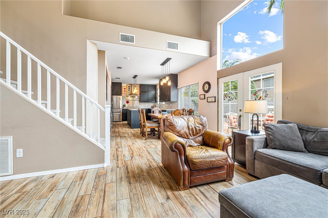 10212 Via Roma Place