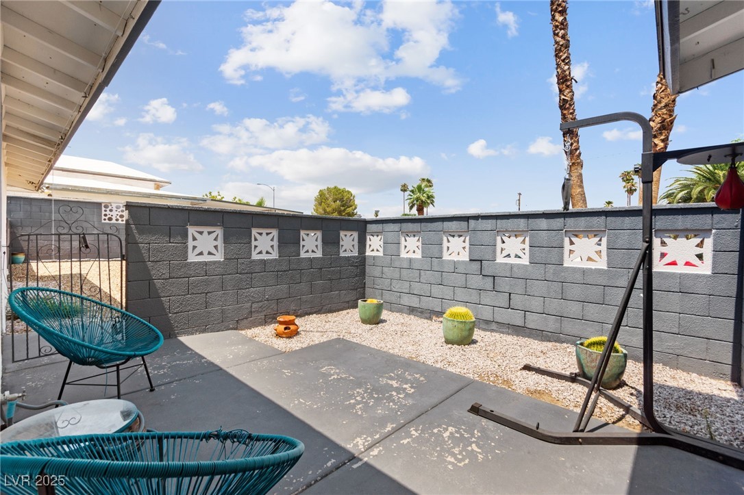 1531 Commanche Drive