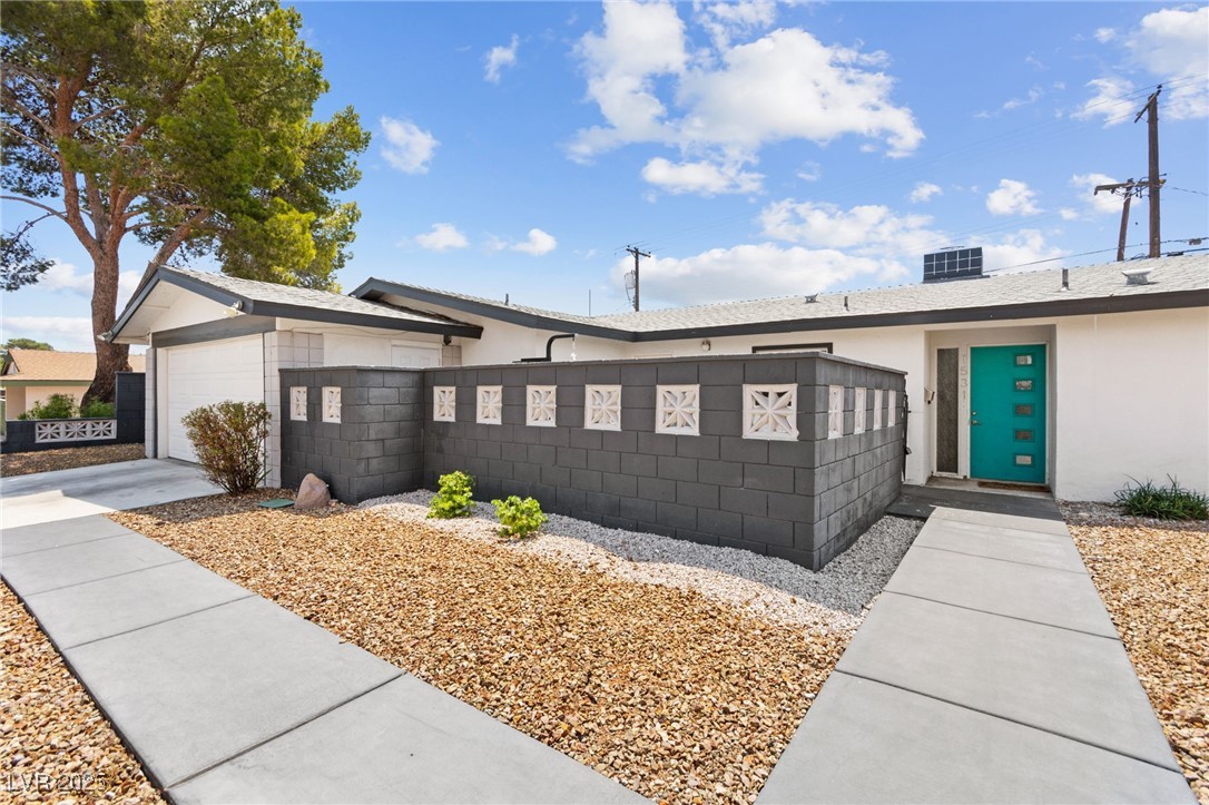 1531 Commanche Drive