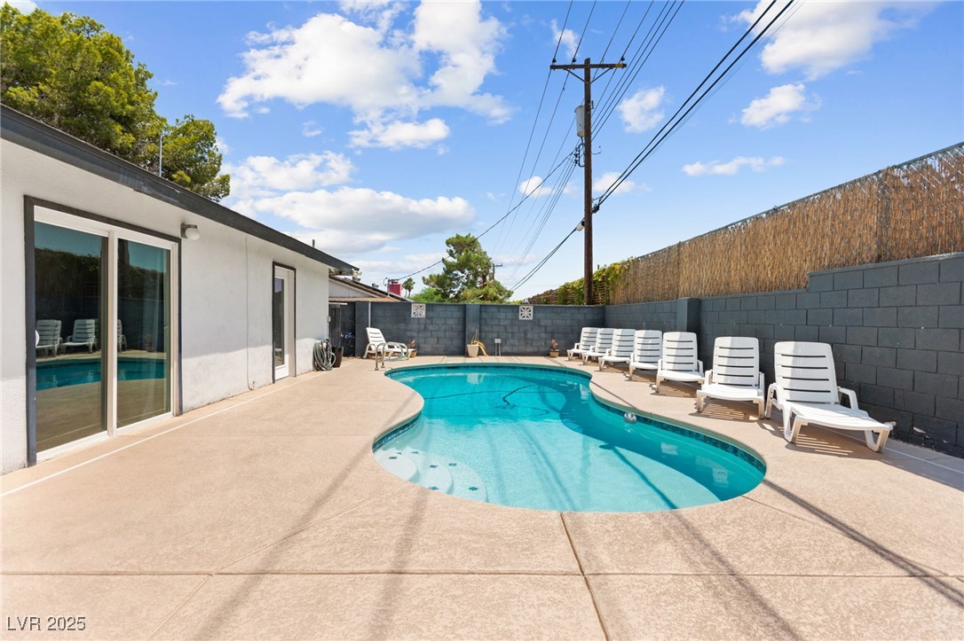 1531 Commanche Drive