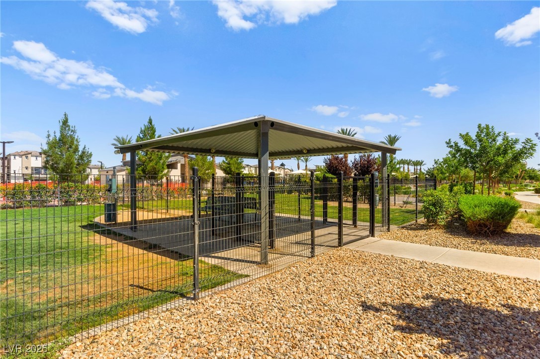 6937 Spicy Merlot Street