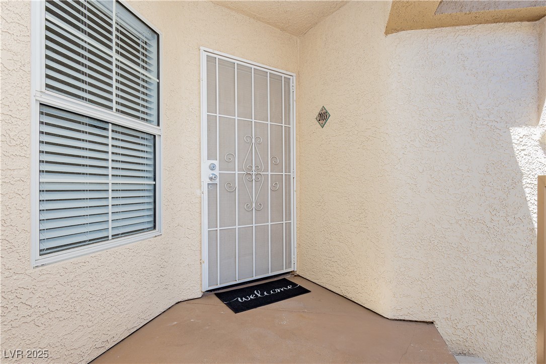 7400 West Flamingo Road 2033