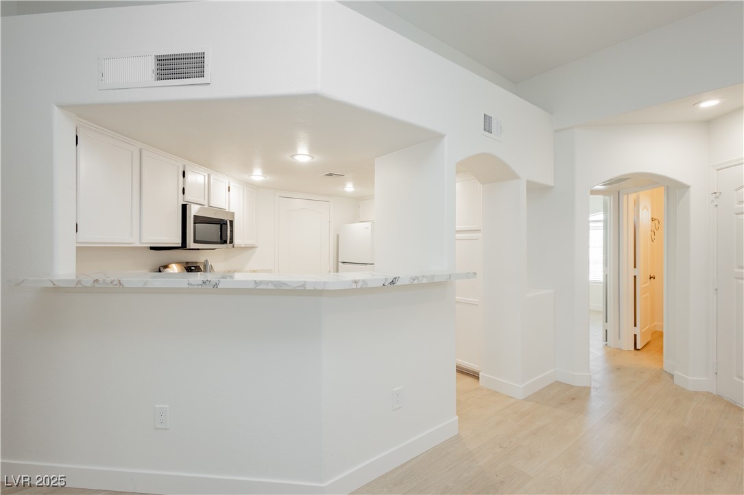 7400 West Flamingo Road 2033