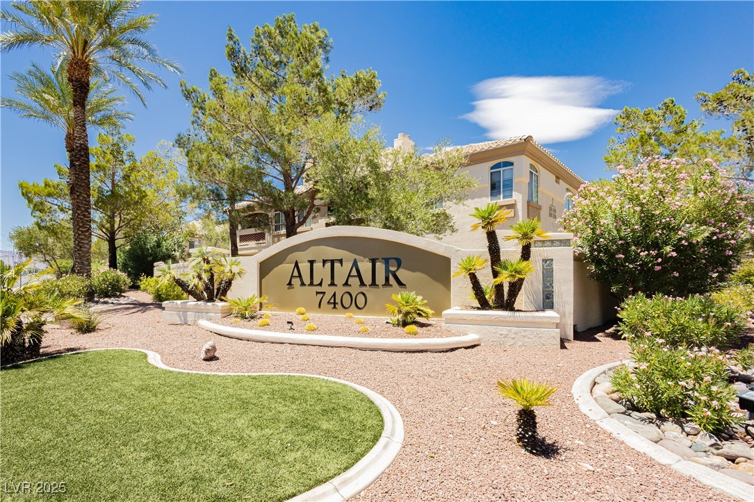 7400 West Flamingo Road 2033
