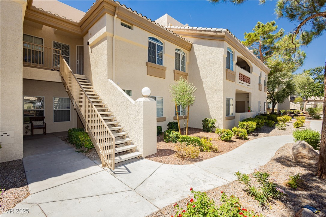 7400 West Flamingo Road 2033