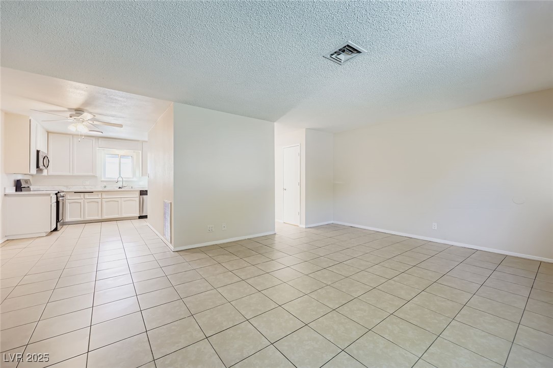 639 Pecos Way