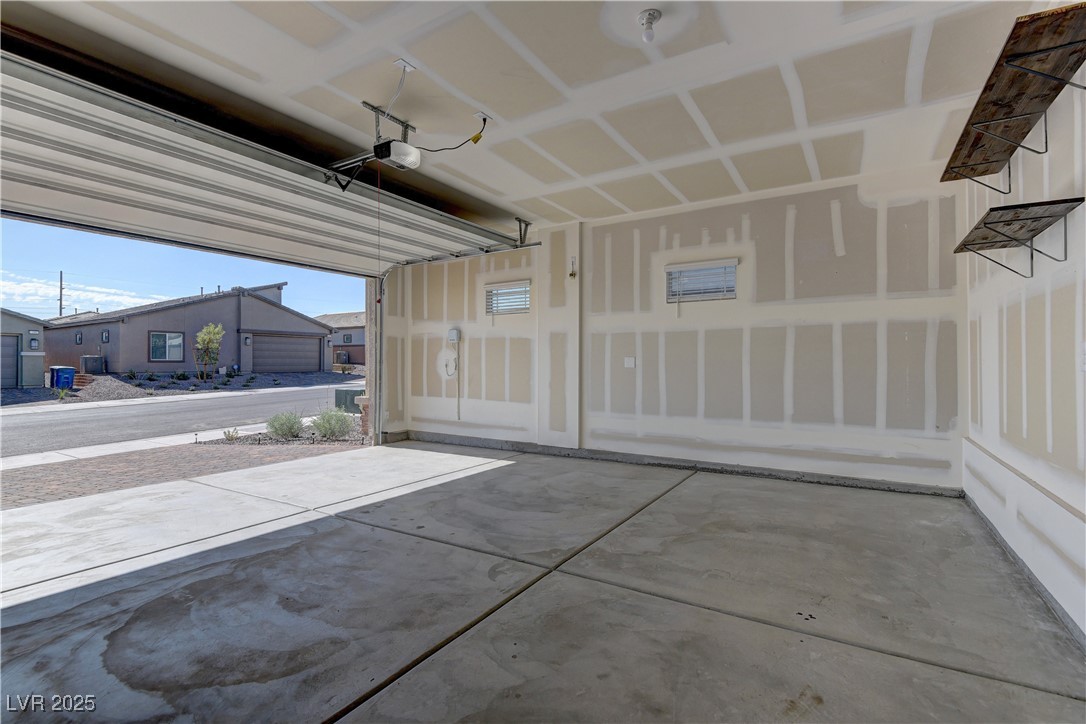 289 Aravalli Crest Street