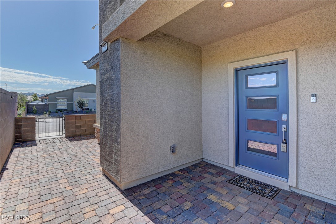 289 Aravalli Crest Street
