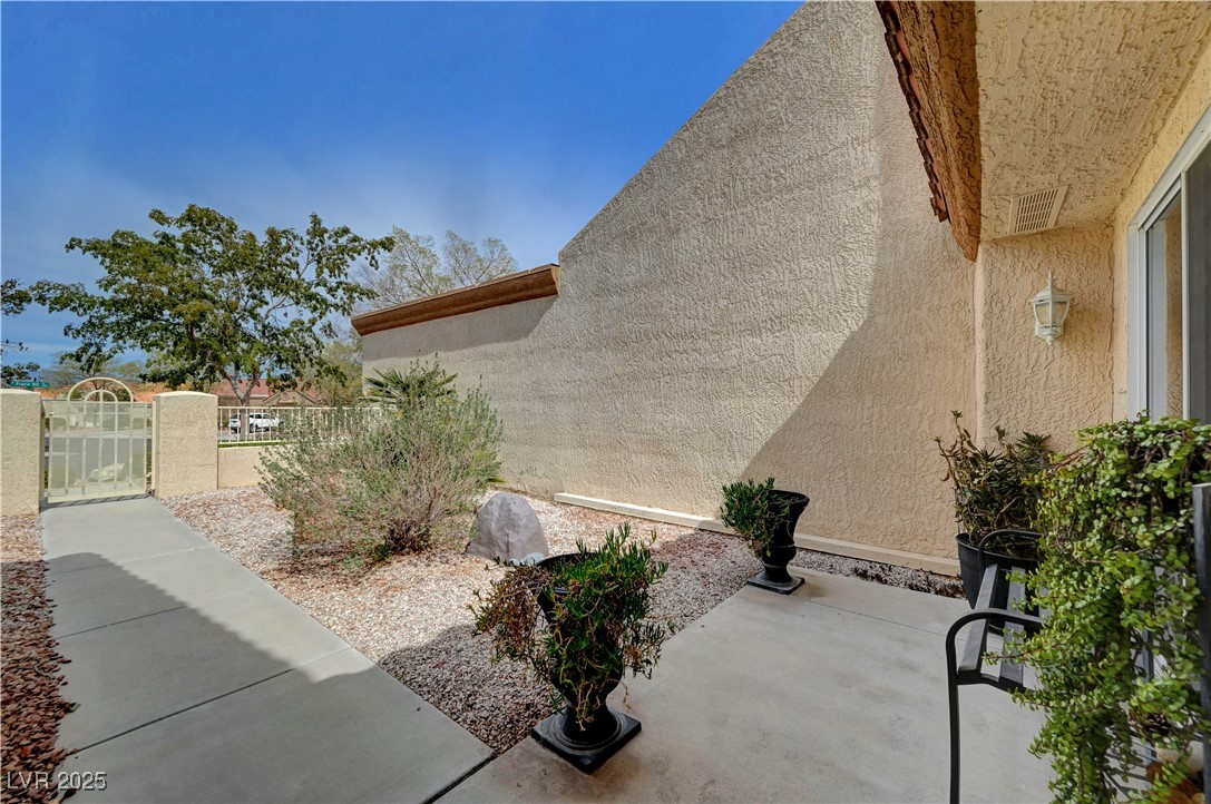 8657 Prairie Hill Drive