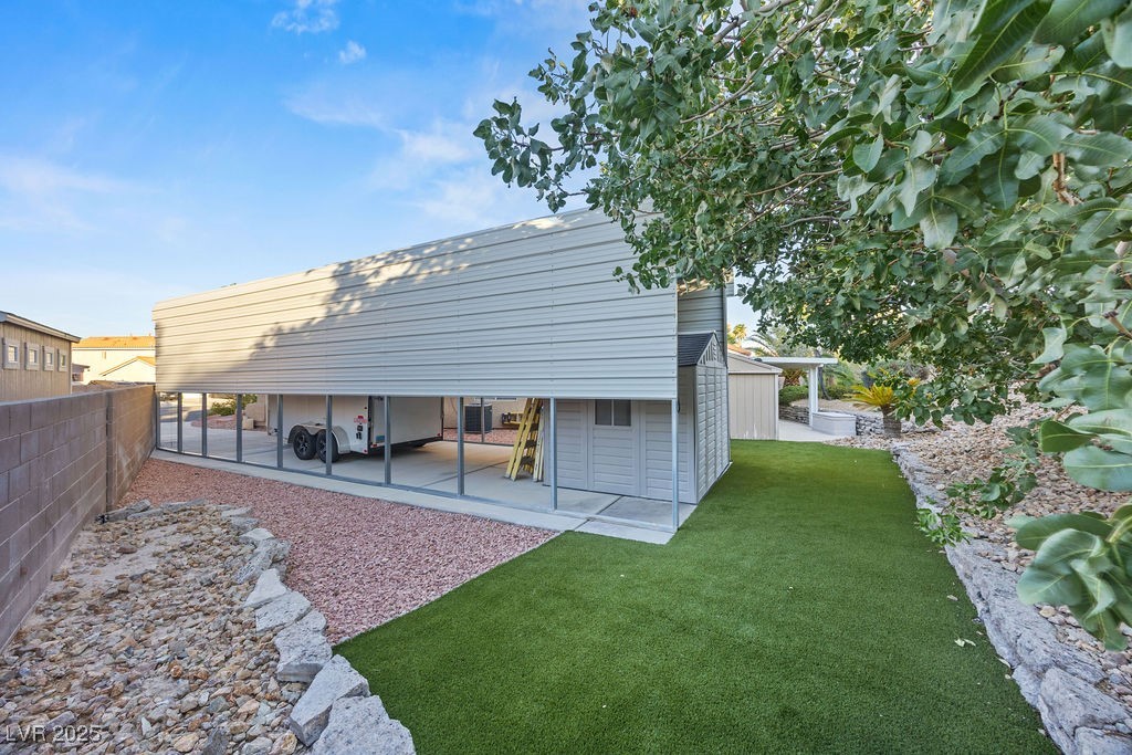 7815 Sunnyside Circle