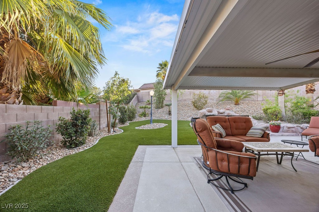 7815 Sunnyside Circle