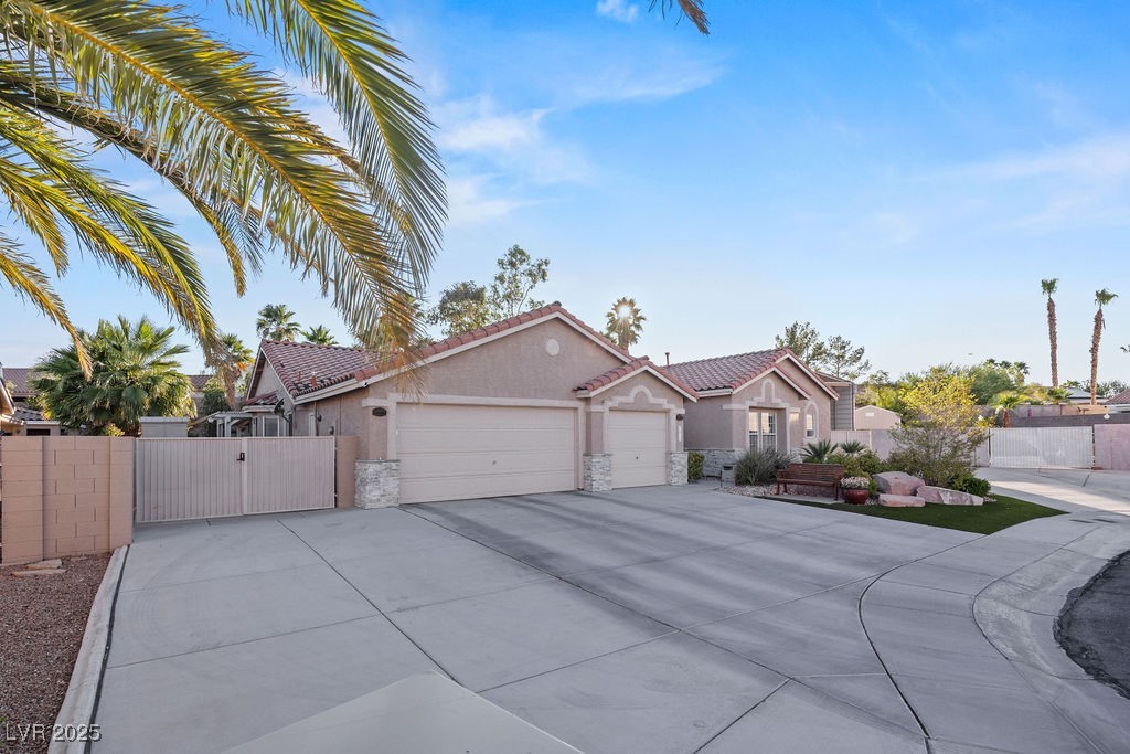 7815 Sunnyside Circle