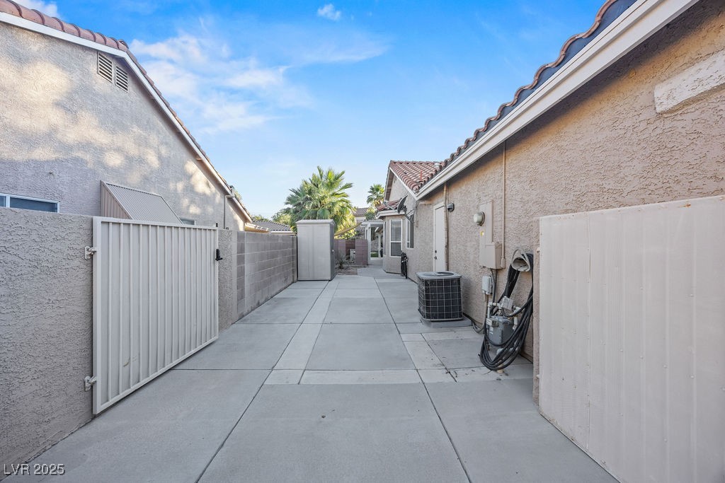7815 Sunnyside Circle