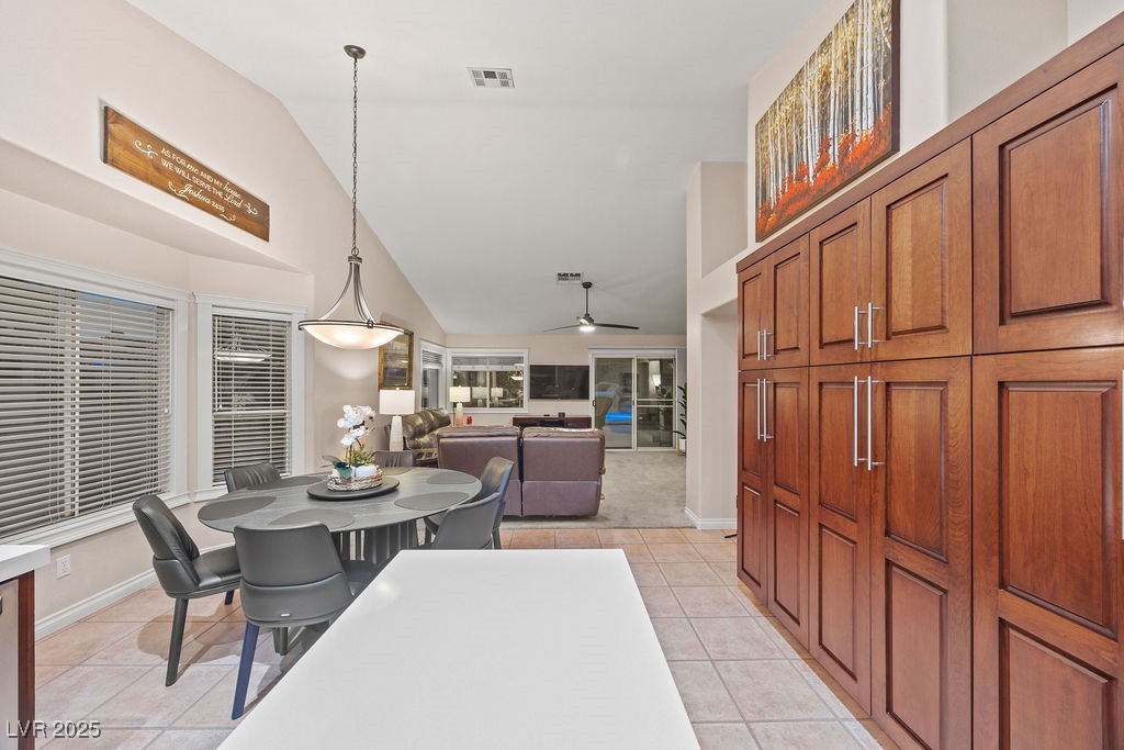 7815 Sunnyside Circle