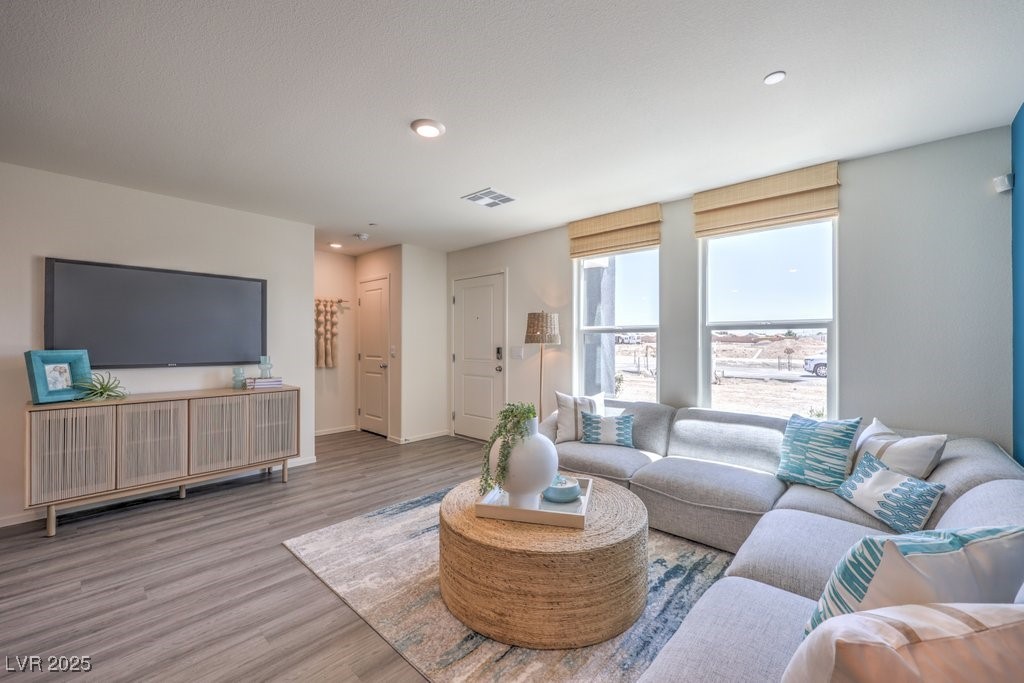 6148 Hibiscus Garden Street 166