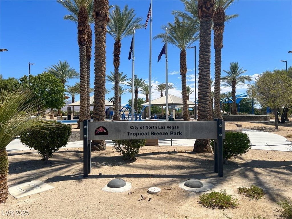 1011 Shades End Avenue