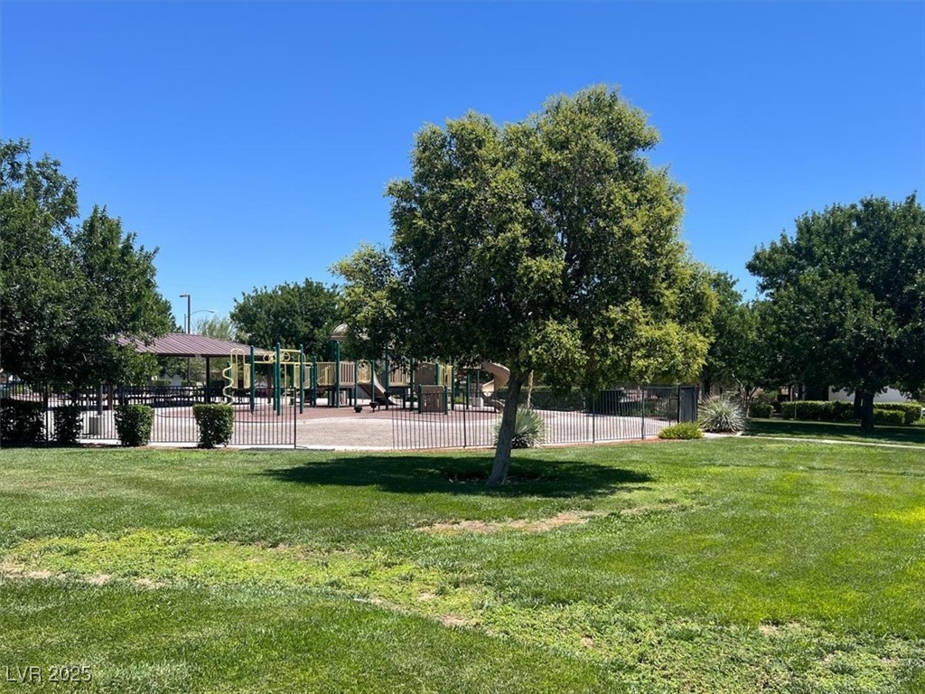 1011 Shades End Avenue