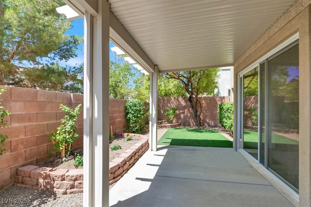 1011 Shades End Avenue