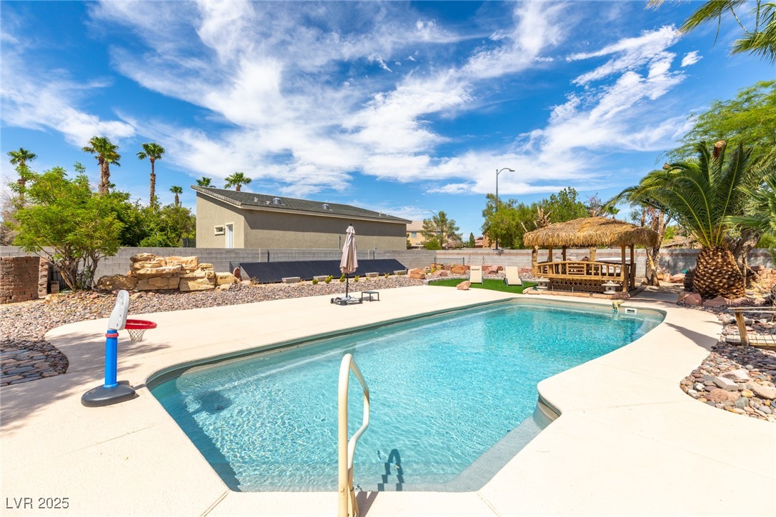 6204 Muirlands Court