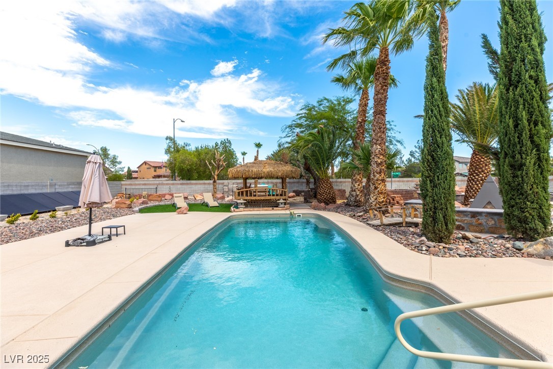 6204 Muirlands Court