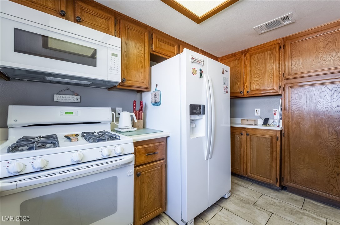 845 Mainsail Court