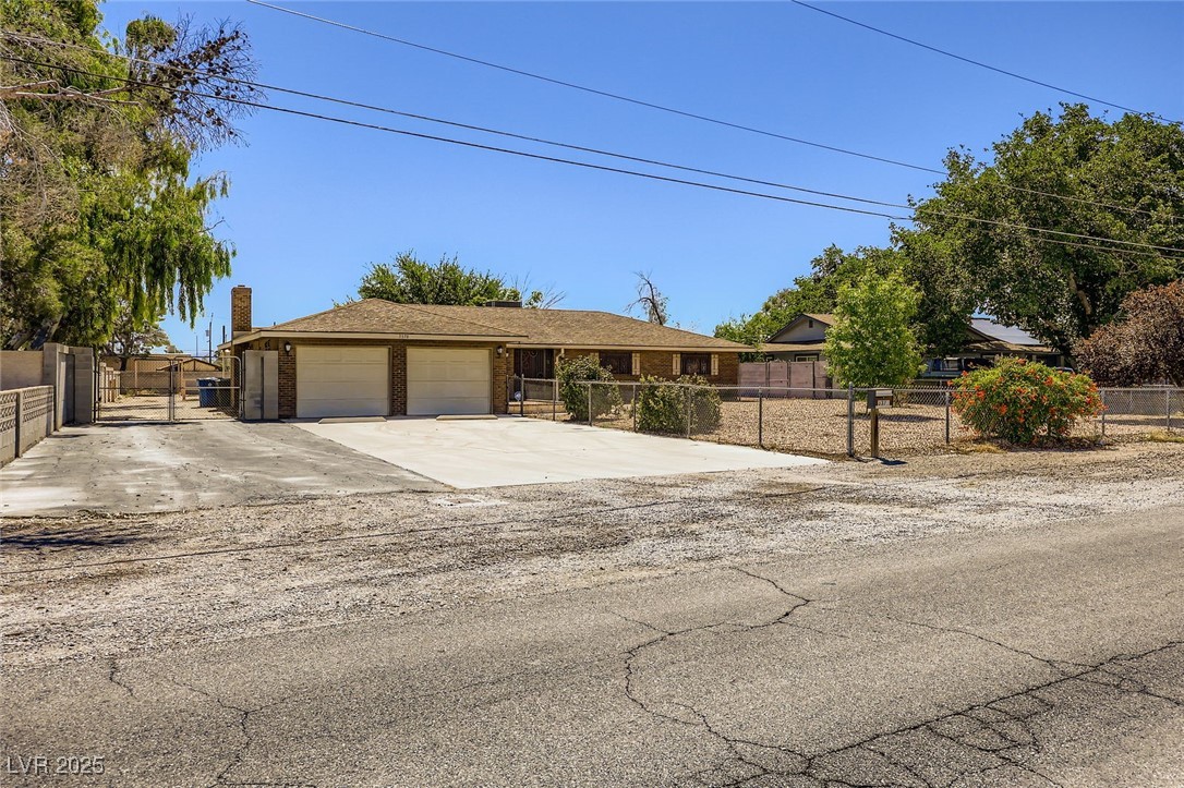 3370 North Bronco Street