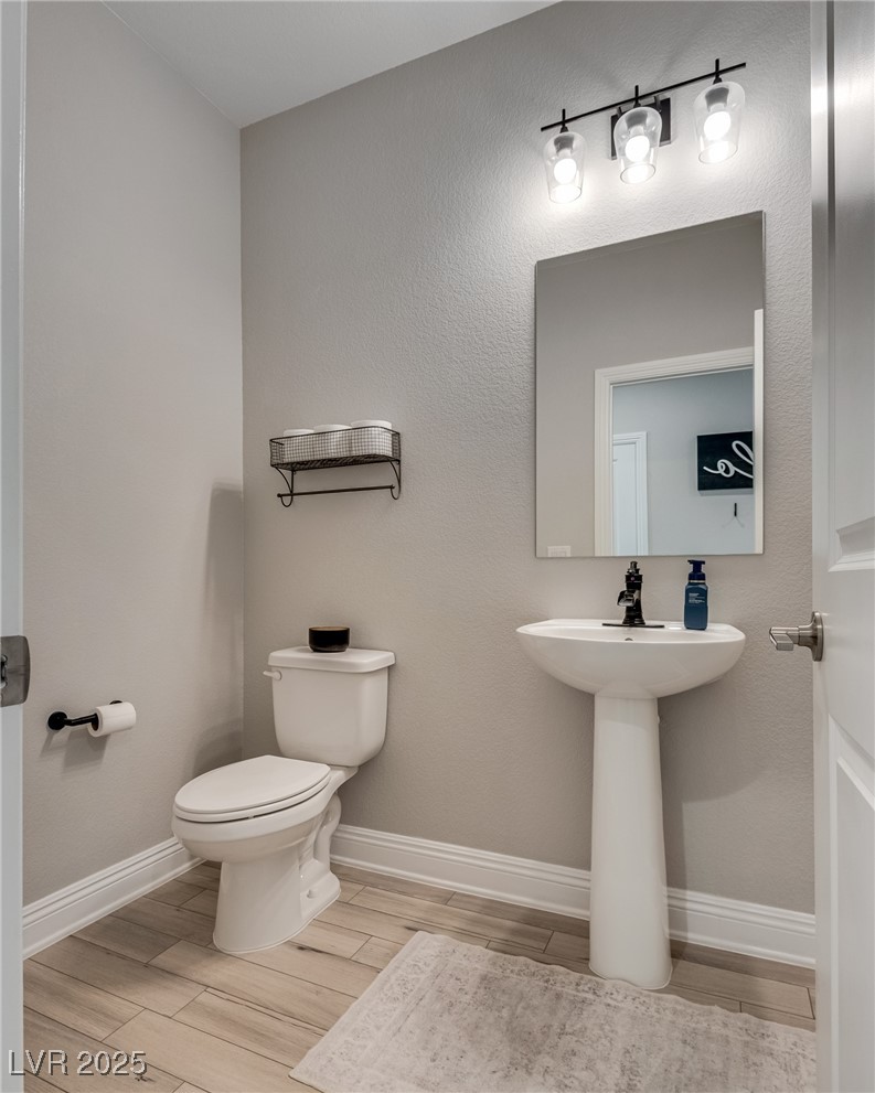 9925 Topaz Peak Court
