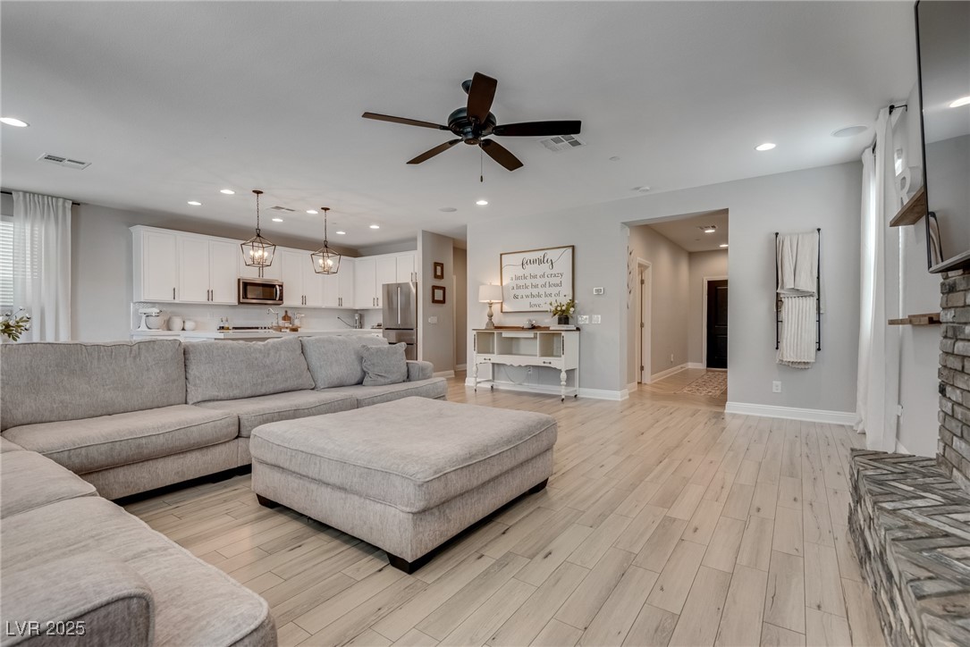 9925 Topaz Peak Court