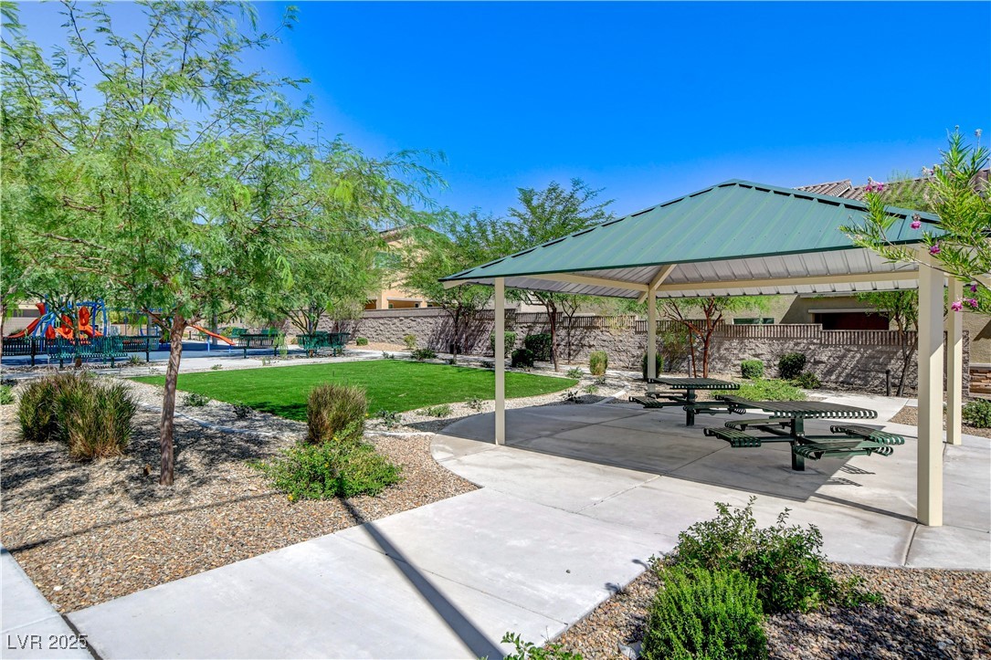 2918 Woodbourne Avenue