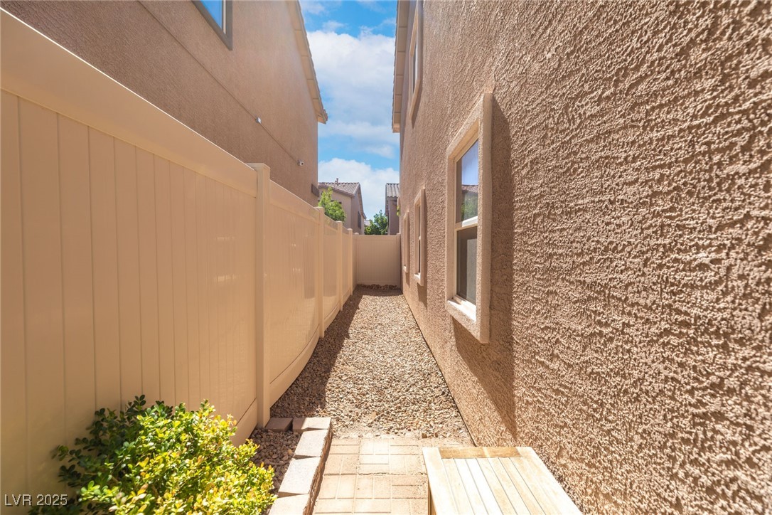 1866 Montefiore Walk