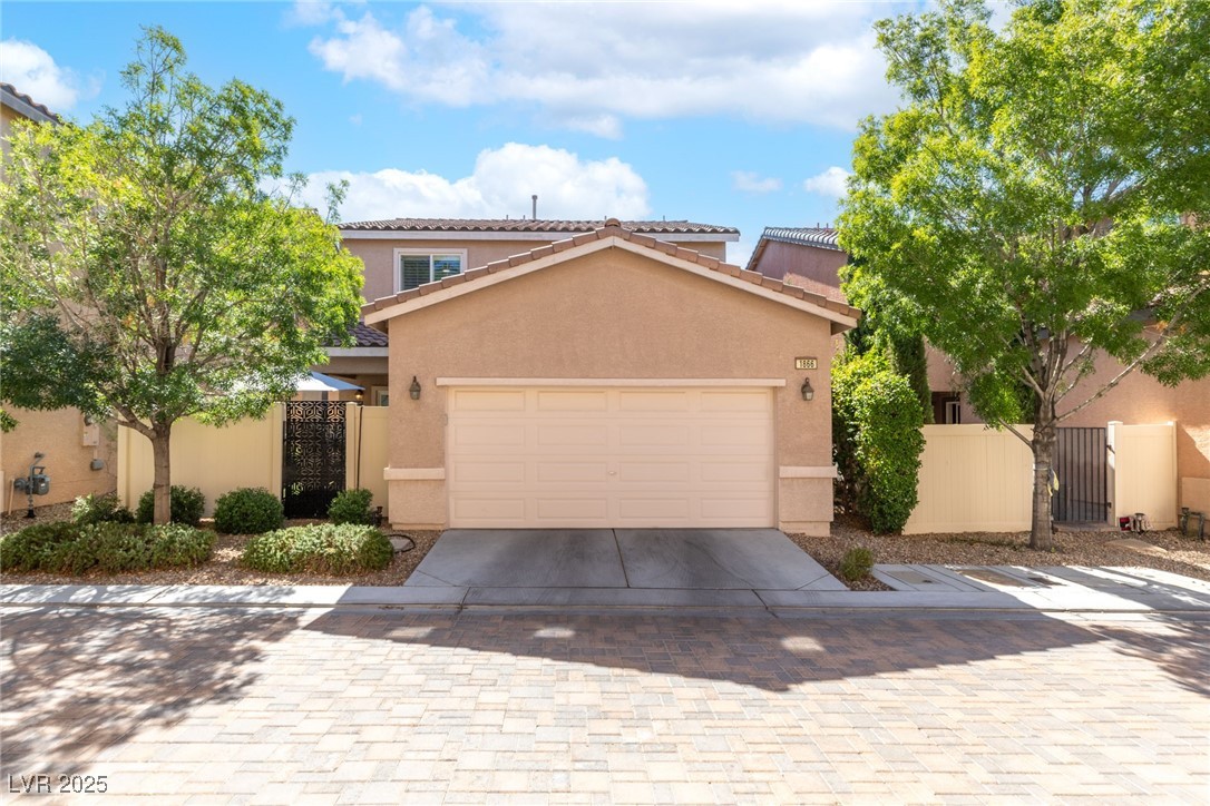 1866 Montefiore Walk