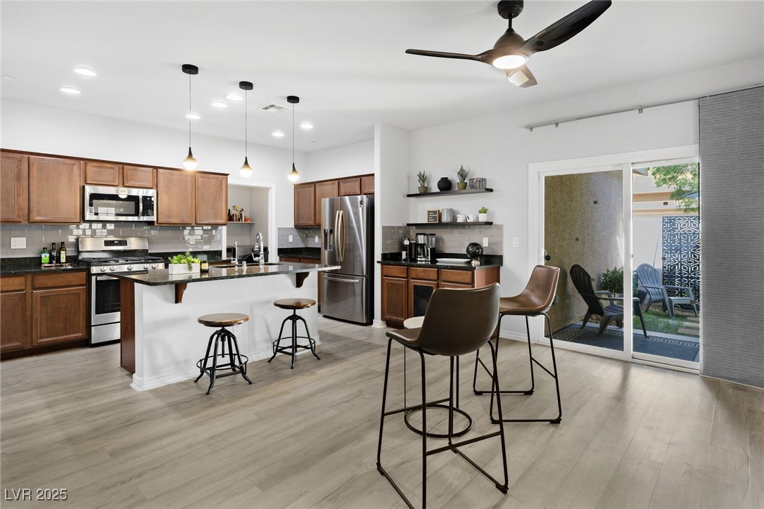 1866 Montefiore Walk