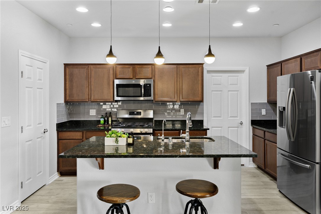 1866 Montefiore Walk