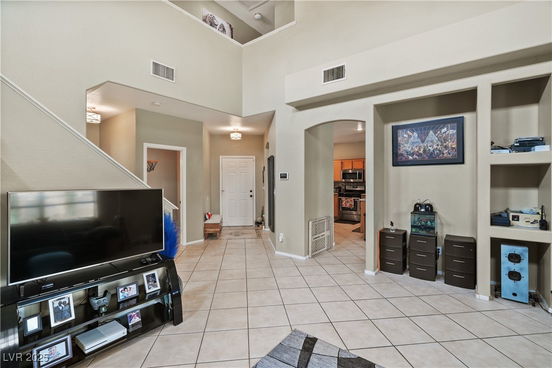 4832 Whispering Spring Avenue