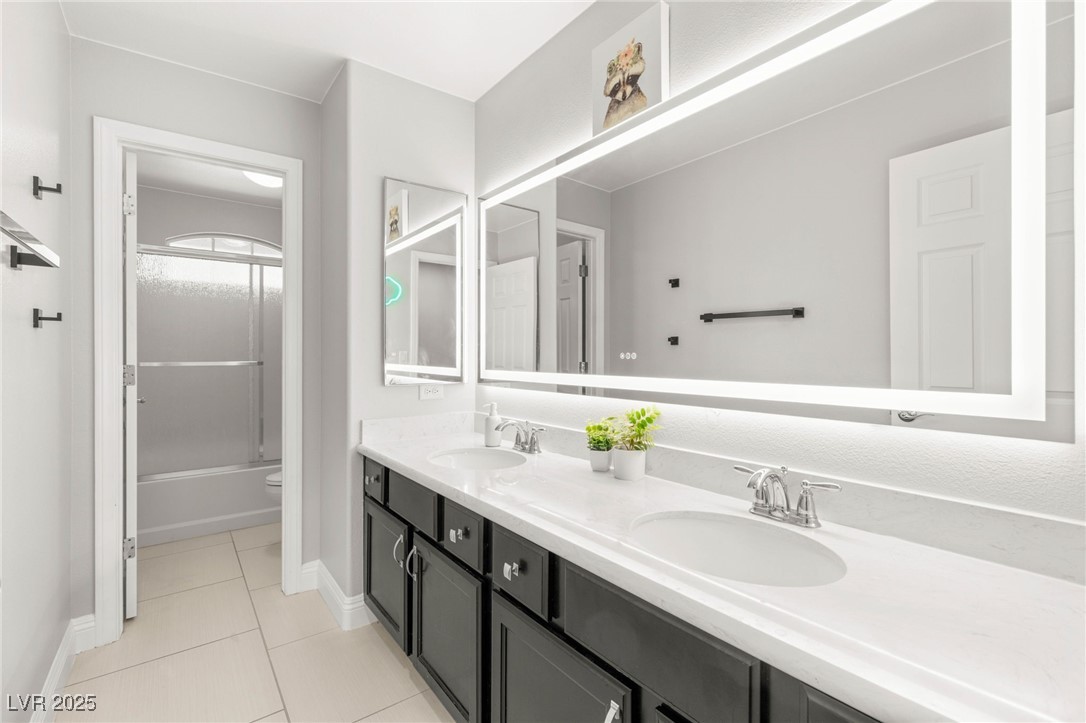 9621 Paraiso Springs Street