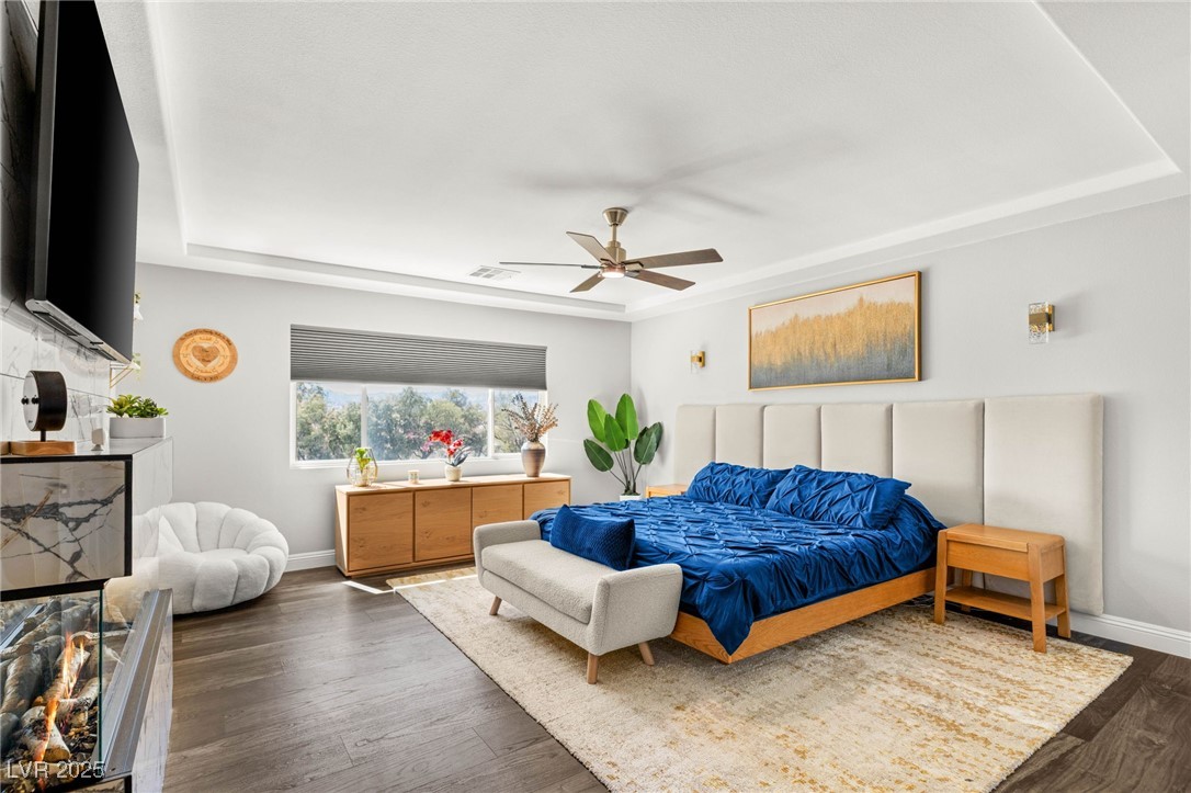 9621 Paraiso Springs Street