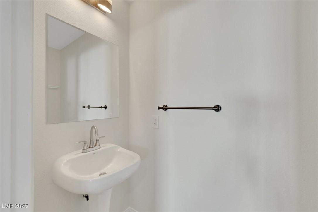 9745 WICKSTEAD Street