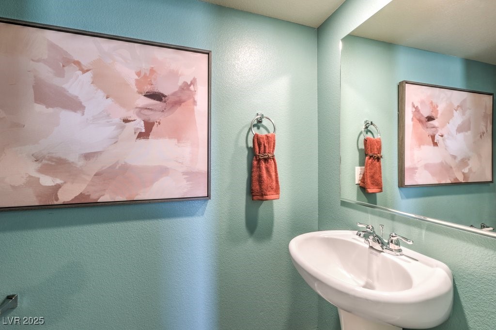 6116 Hibiscus Garden Street 164