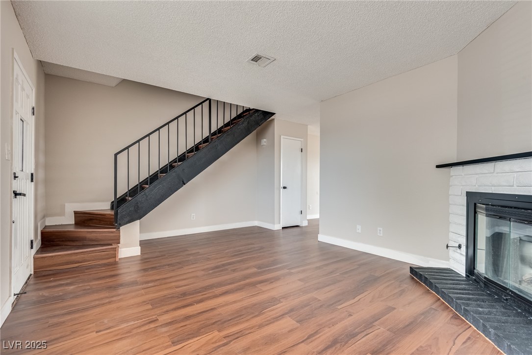 5240 Janfred Court 3