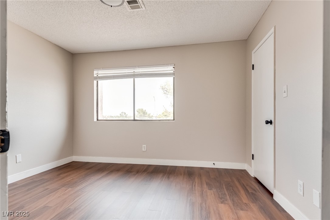 5240 Janfred Court 3