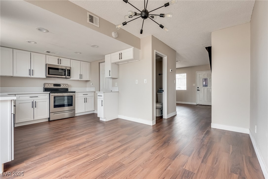 5240 Janfred Court 3