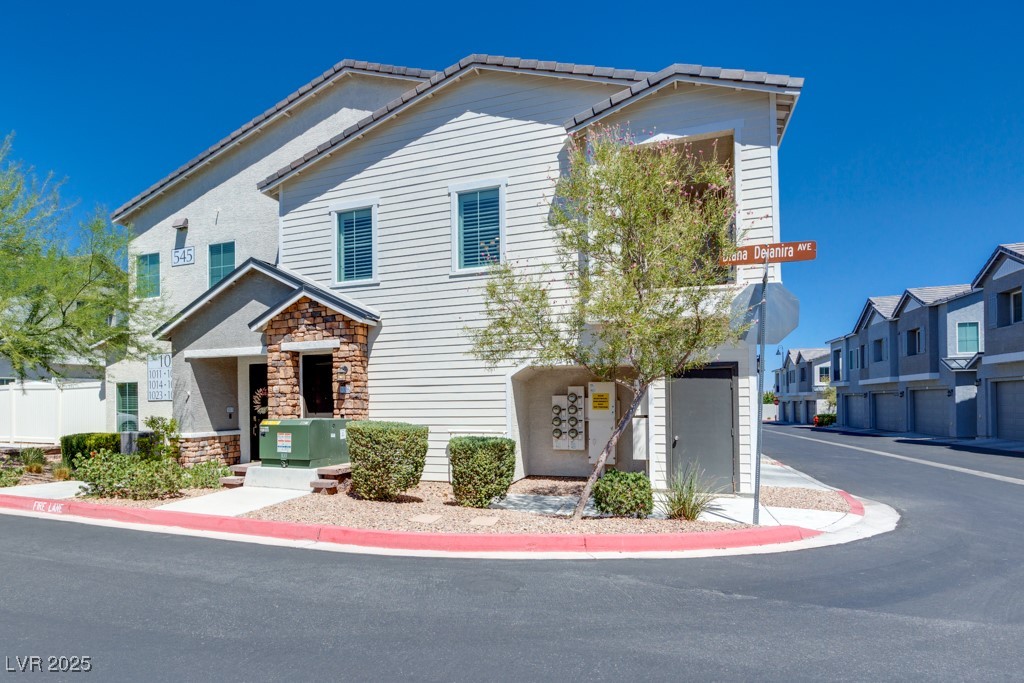 545 Teovani Street 1026