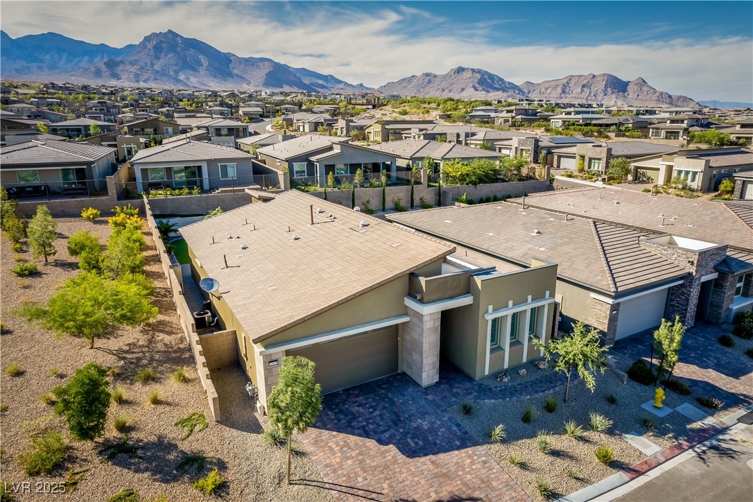 12438 Heritage Bend Drive