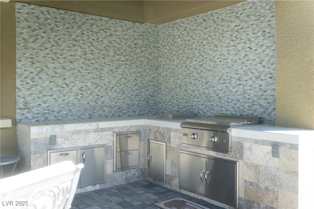 12438 Heritage Bend Drive