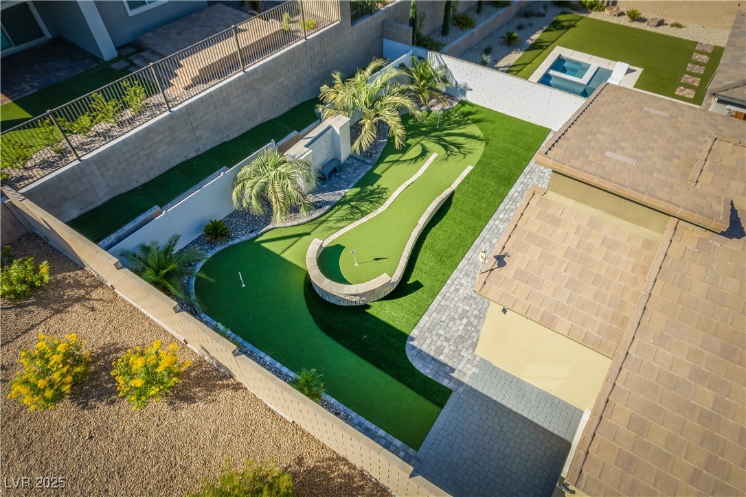 12438 Heritage Bend Drive
