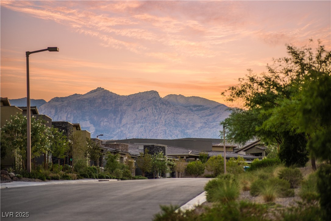 12438 Heritage Bend Drive