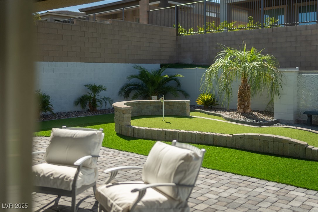 12438 Heritage Bend Drive