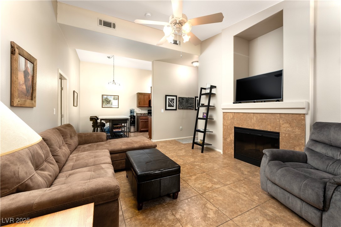 8985 South Durango Drive 2052