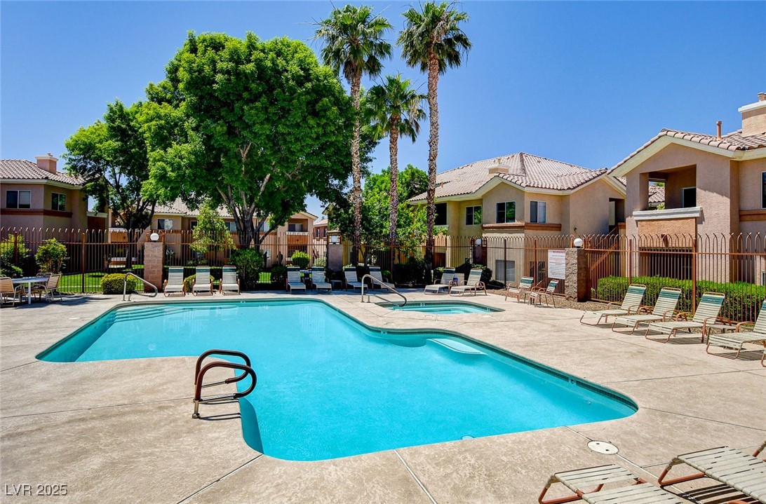 1050 East Cactus Avenue 1035