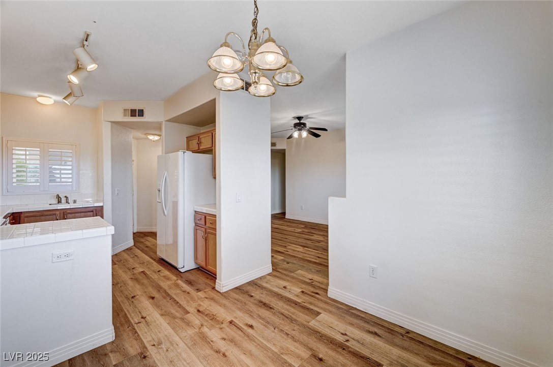 1050 East Cactus Avenue 1035